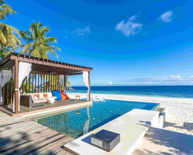 Deluxe Beach Pool Villa