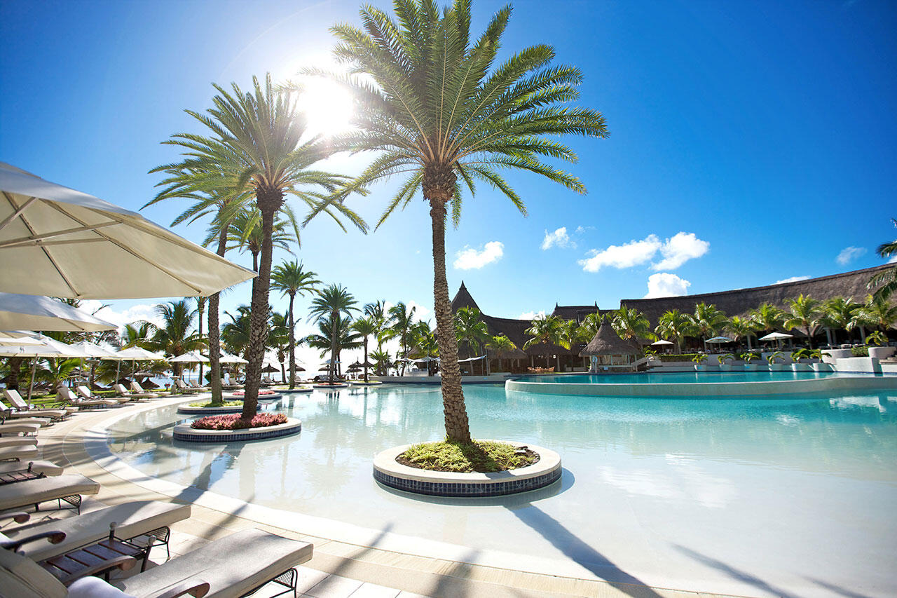 LUX* Belle Mare Pool