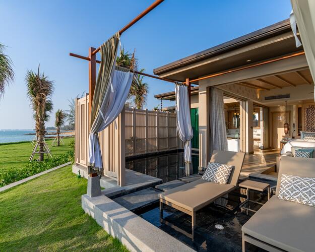 Seafront Double Pool Villa