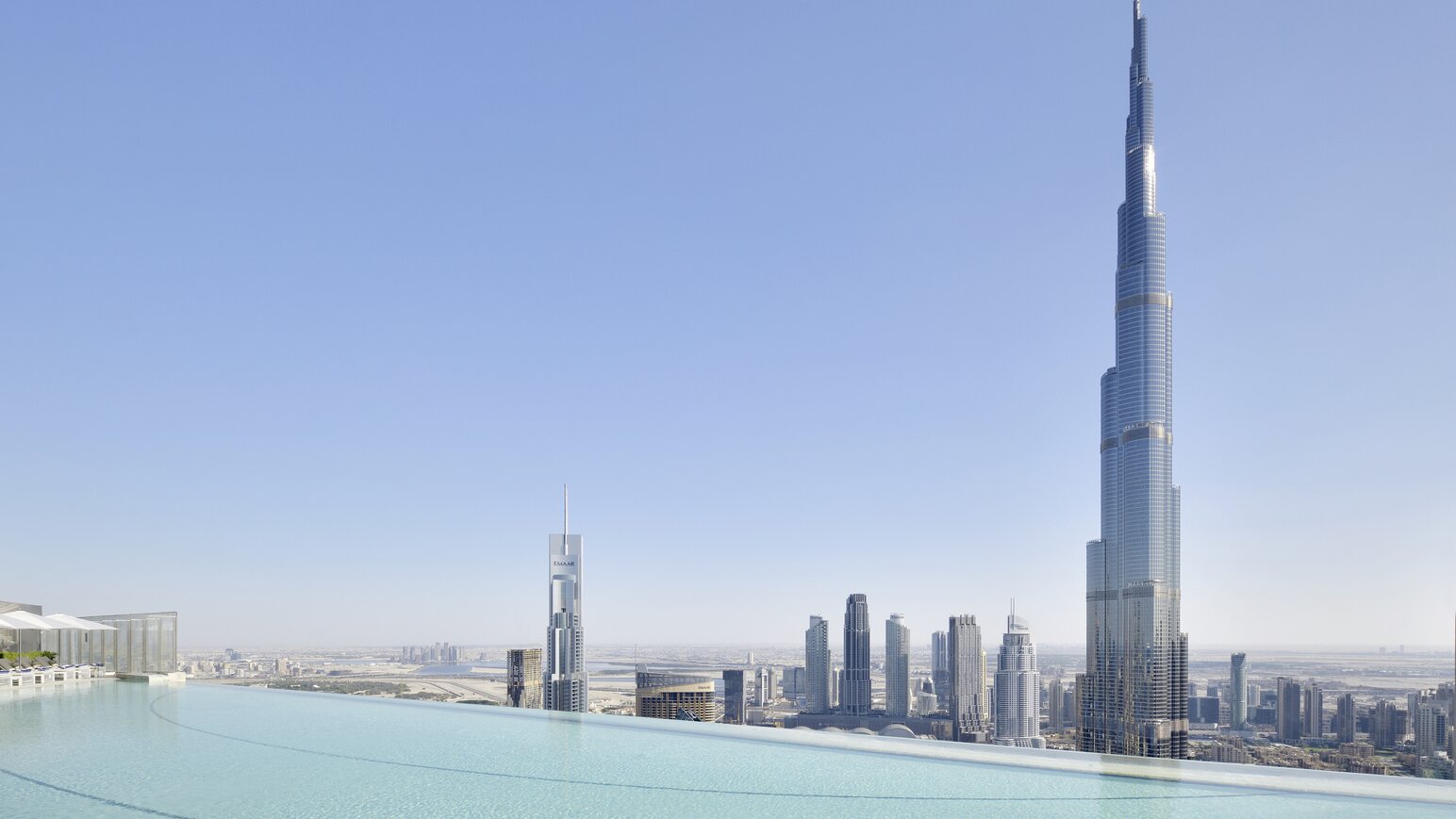 Address Sky View Hotel & Residence Infinity Pool