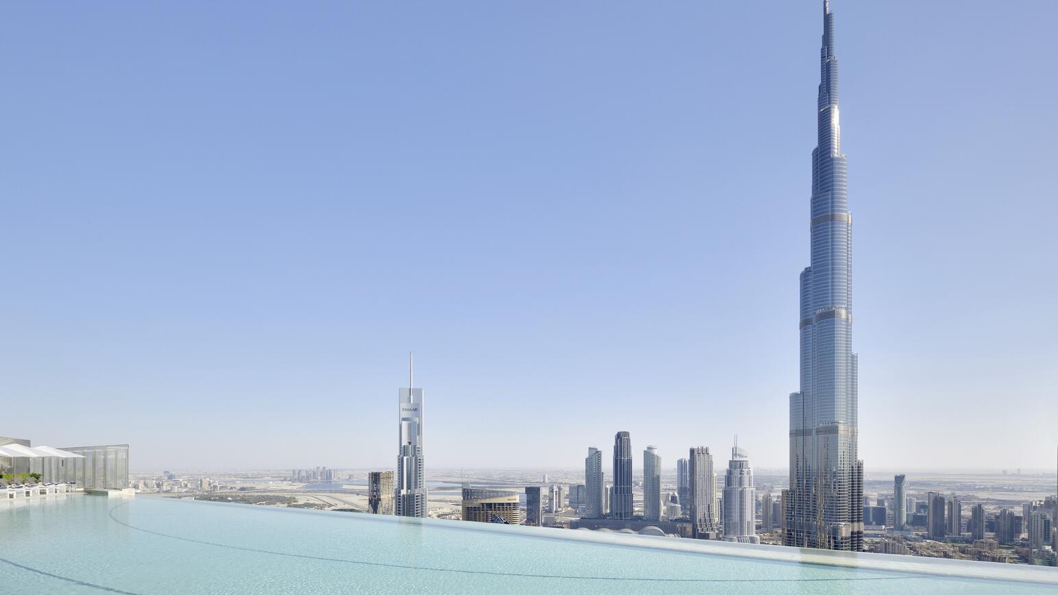 Address Sky View Hotel & Residence Infinity Pool