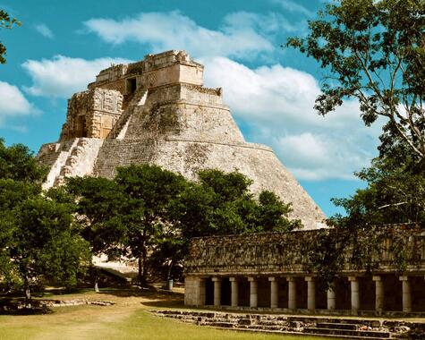 Mexiko - Maya Pyramide in Uxmal
