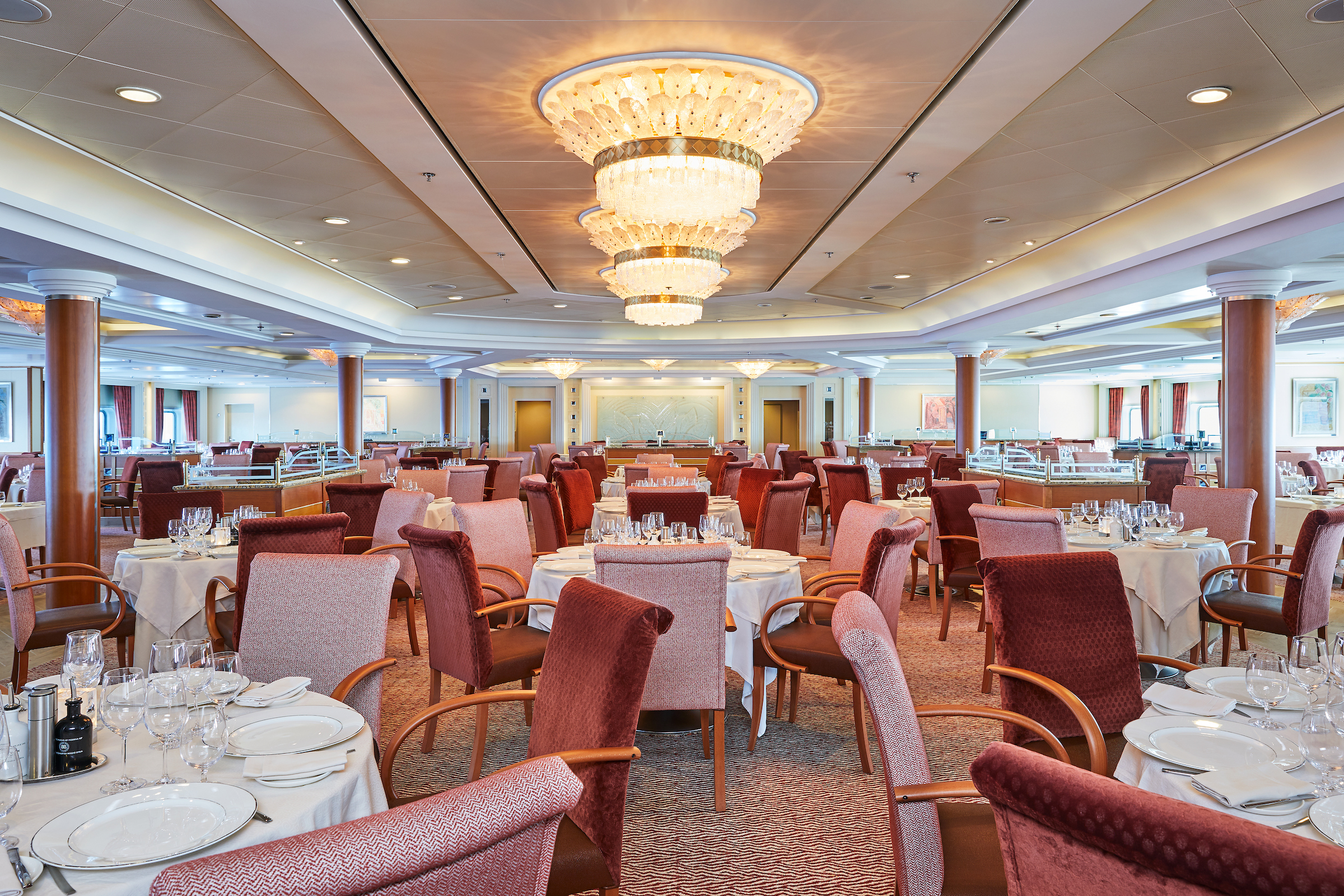 Genießen Sie kontinentale und regionale Spezialitäten im The Restaurant