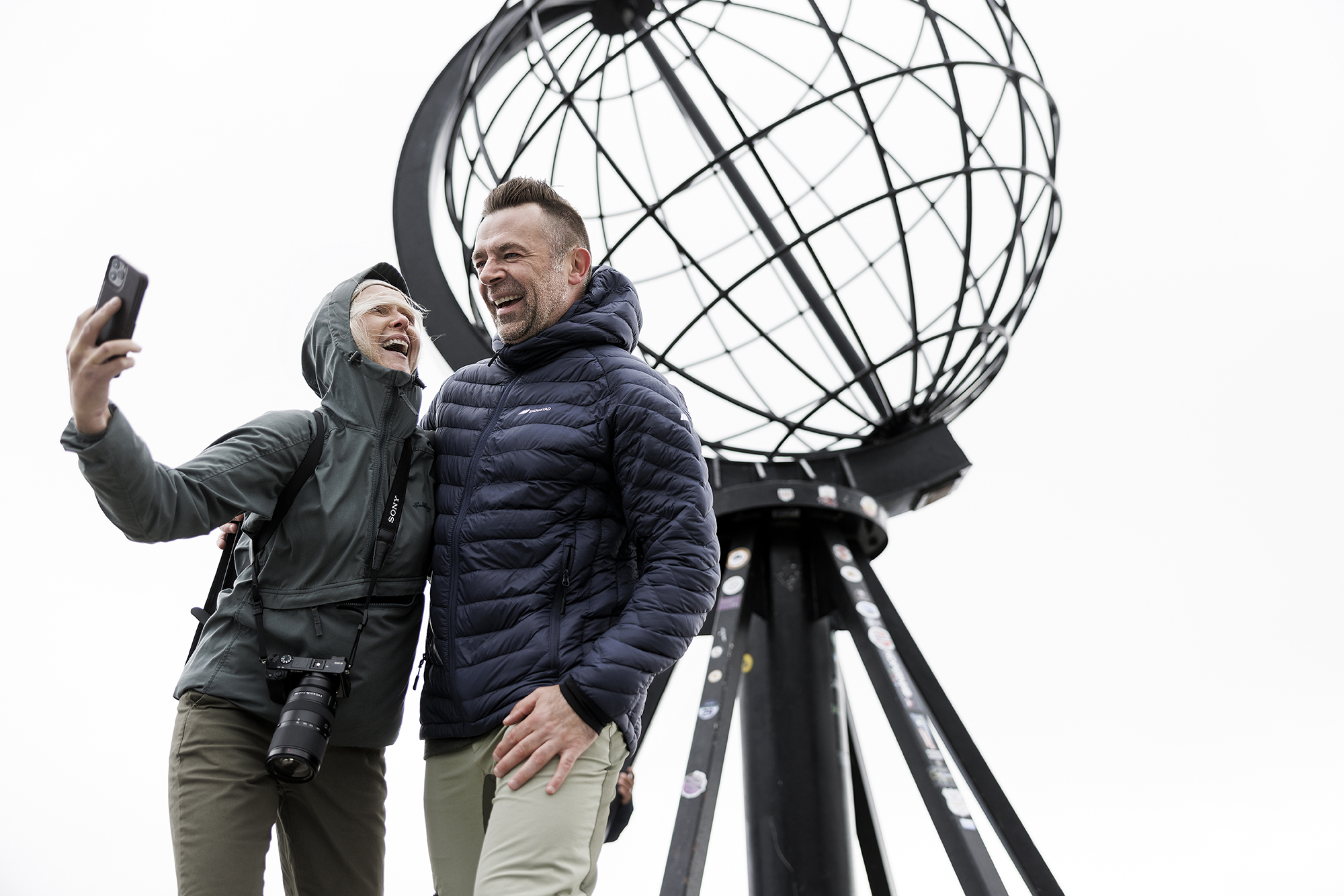 Genießen Sie vom weltberühmten, 307 m hohen Felsen Nordkapsplatån – dem nördlichsten Punkt des europäischen Kontinents – einen atemberaubenden Ausblick!