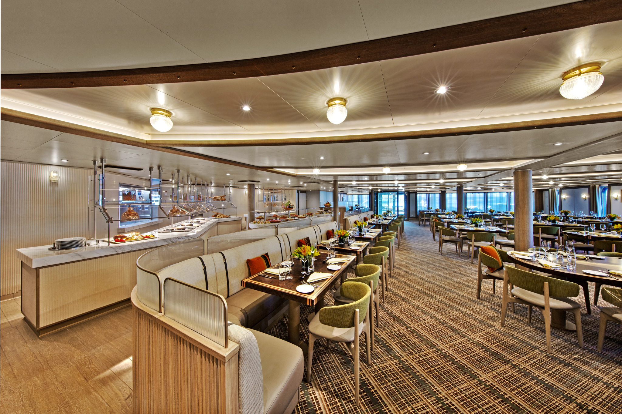 Colonnade - legeres Restaurant mit offener Küche, reichhaltigen Buffets oder Tischbedienung zum Frühstück und Mittagessen