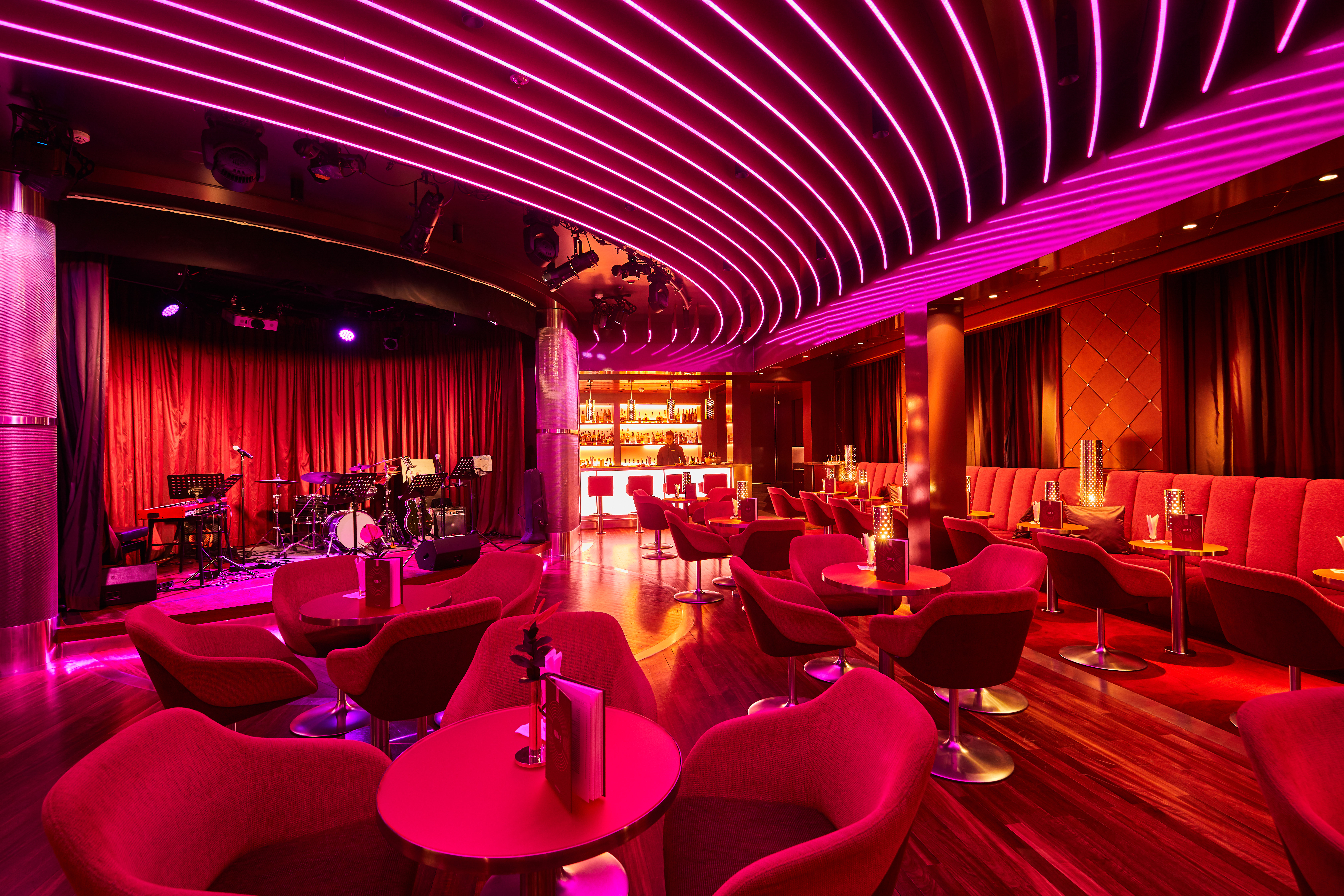 Konzerte, Comedy und Kabarett im Club 2
