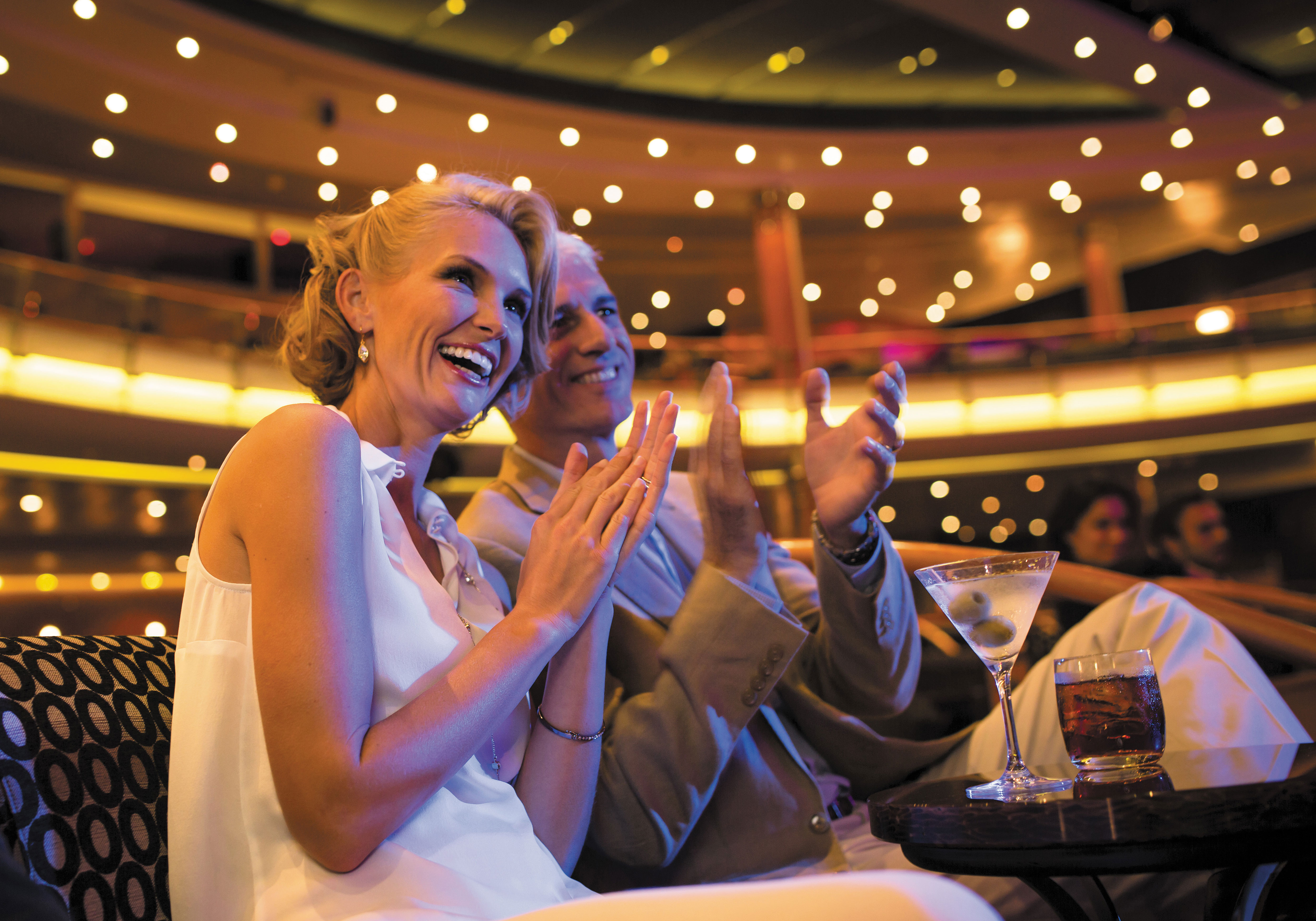 Von Las Vegas inspirierte Shows im Theater