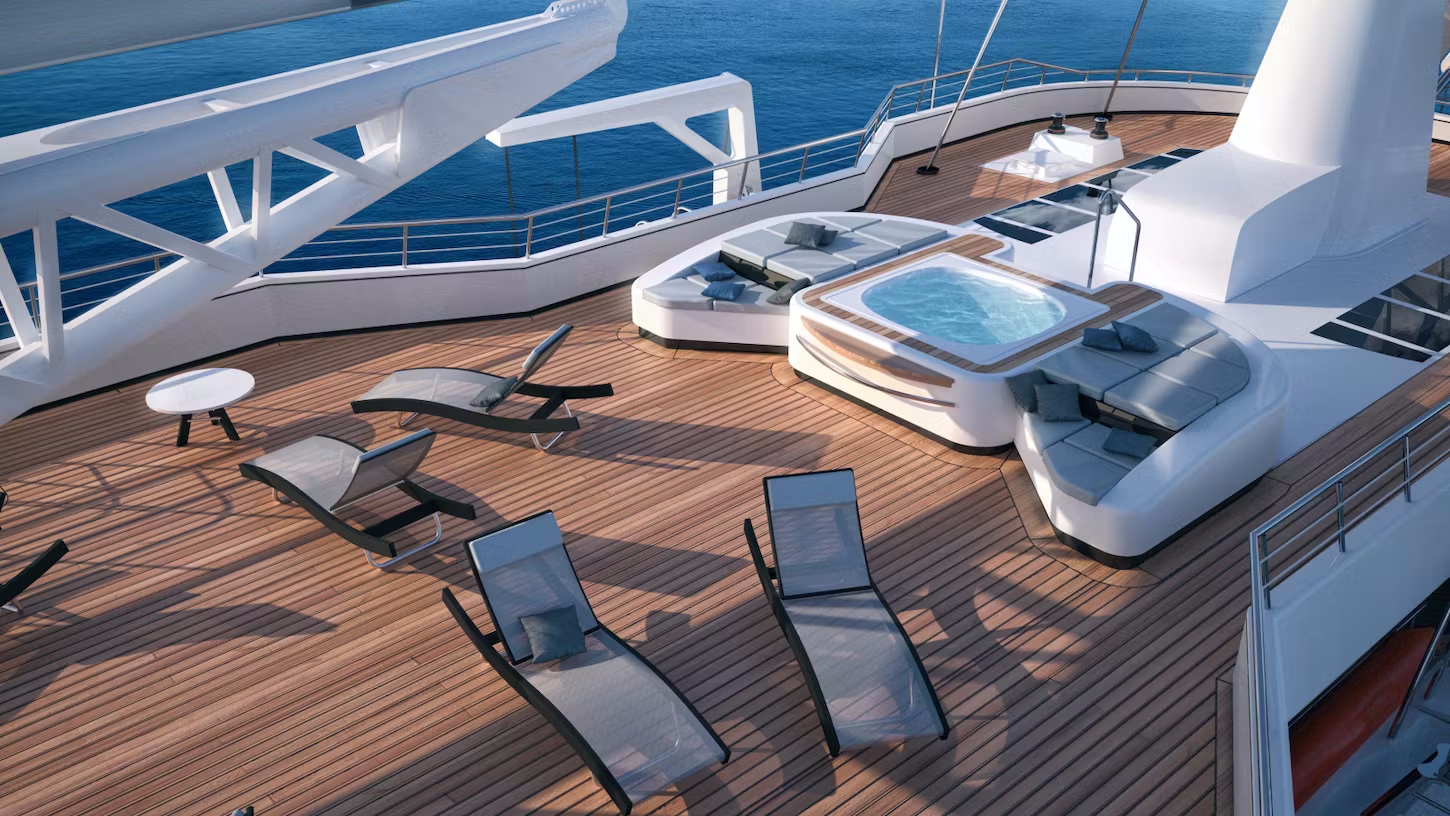Pooldeck des Kreuzfahrtschiffes Le Ponant