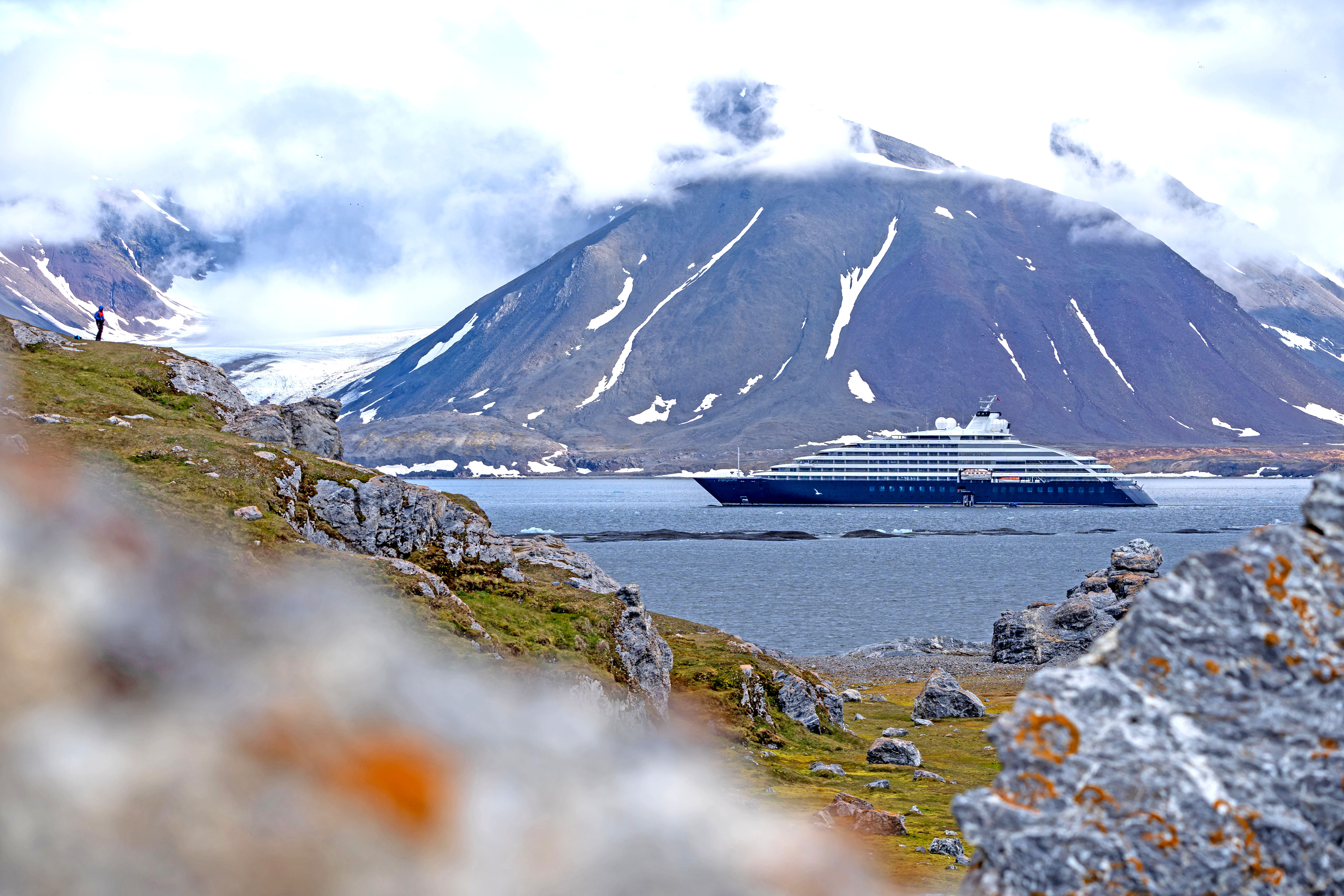 CHILEAN FJORDS & GLACIERS