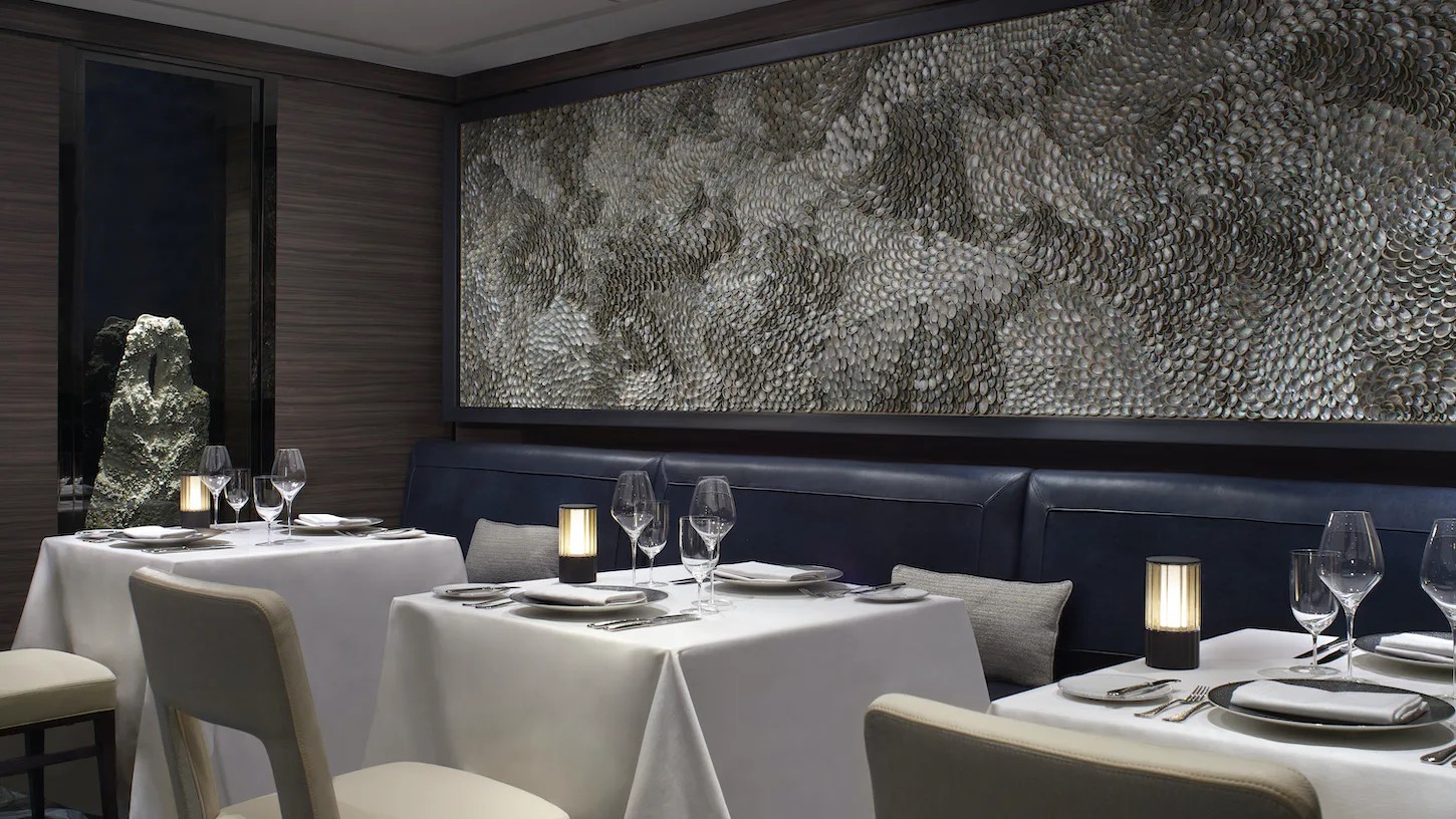 Restaurant des Kreuzfahrtschiffes Evrima