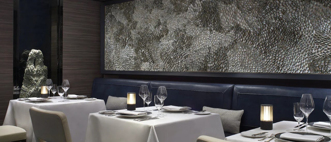 Restaurant des Kreuzfahrtschiffes Evrima