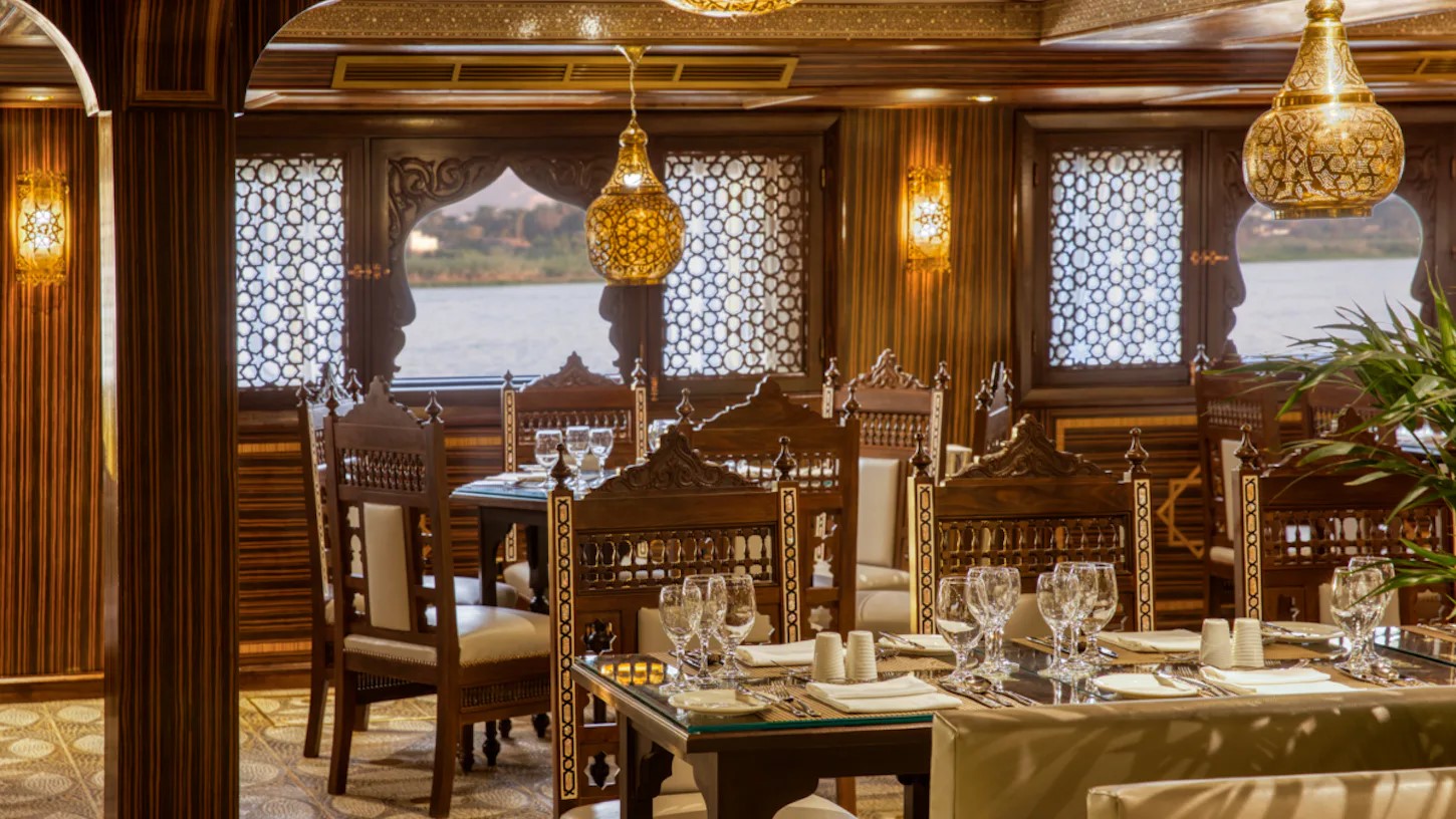 Restaurant des Kreuzfahrtschiffes S.S. Sphinx