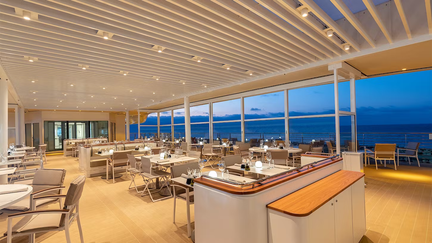 Restaurant des Kreuzfahrtschiffes Silver Origin