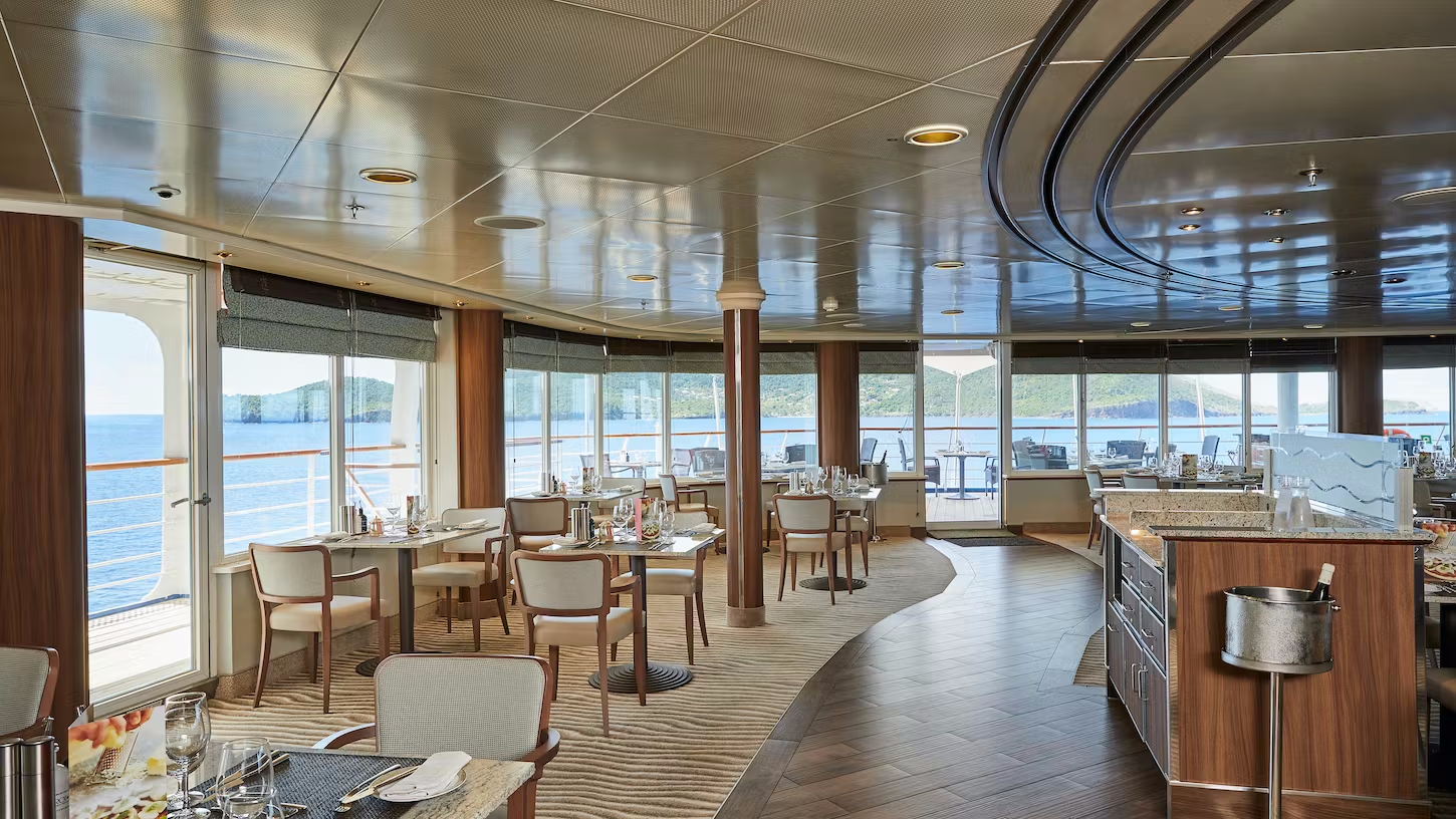 Restaurant mit Meerblick des Kreuzfahrtschiffes Silver Whisper