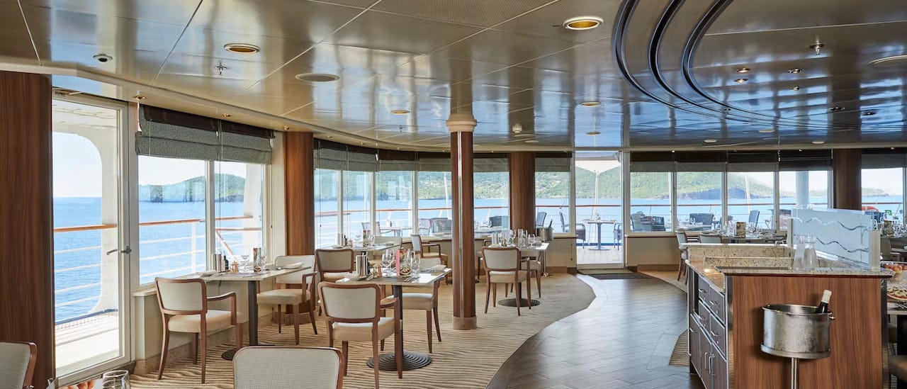 Restaurant mit Meerblick des Kreuzfahrtschiffes Silver Whisper