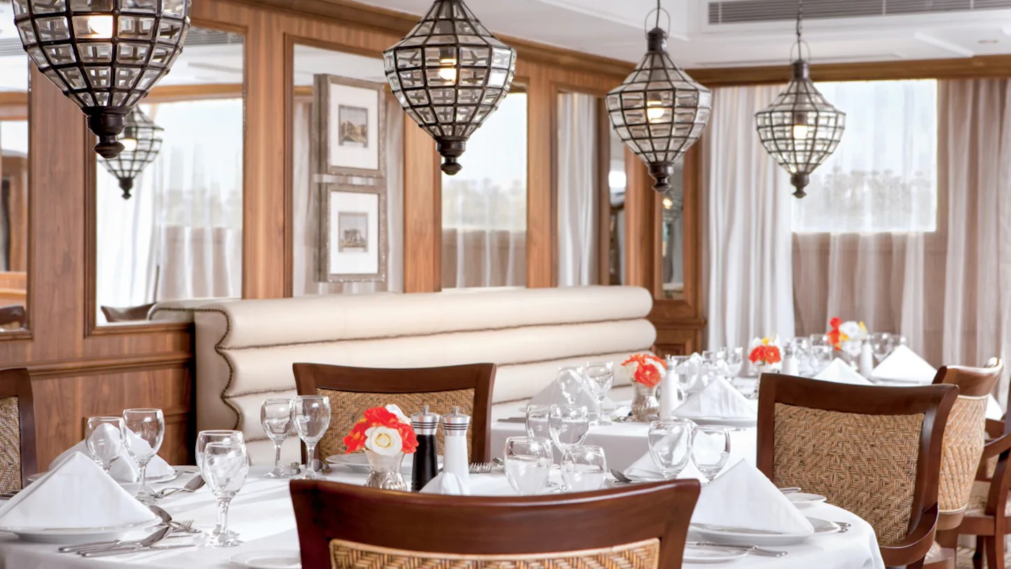 Restaurant des Kreuzfahrtschiffes River Tosca
