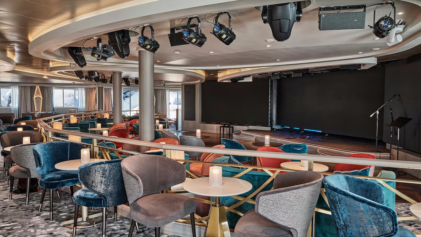 Lounge des Kreuzfahrtschiffes Silver Endeavour