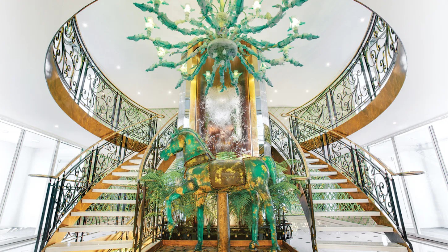 Lobby Treppe des Kreuzfahrtschiffes S.S. Catherine