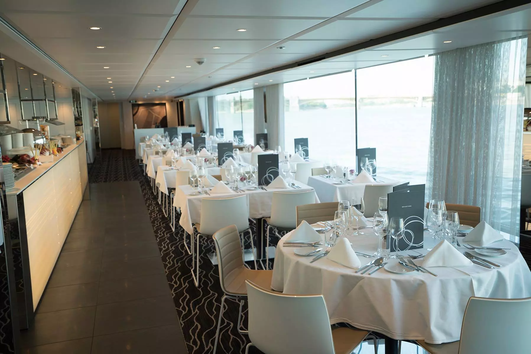 Restaurant des Kreuzfahrtschiffes Emerald Sky