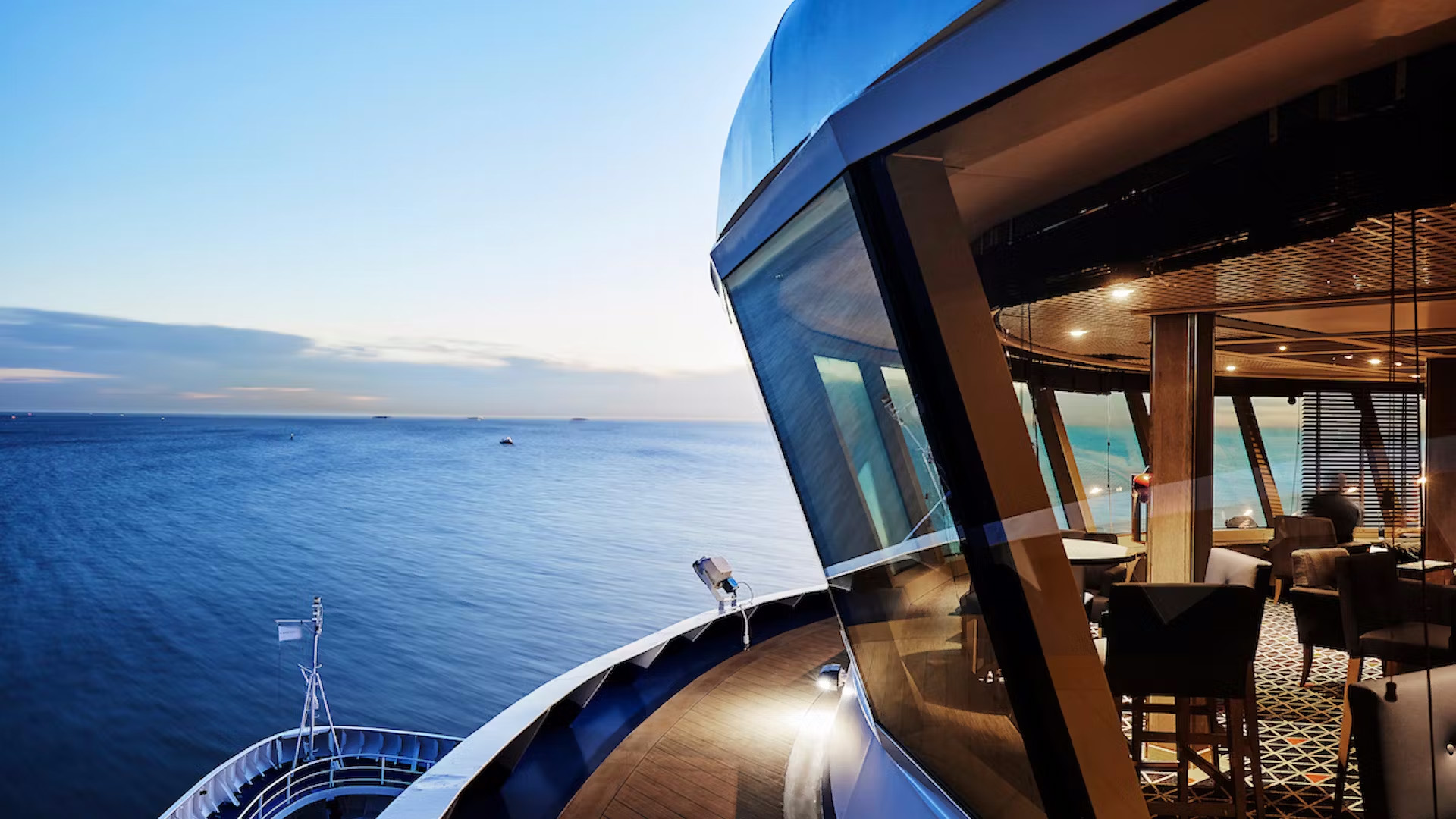 Silver Cloud Schiff