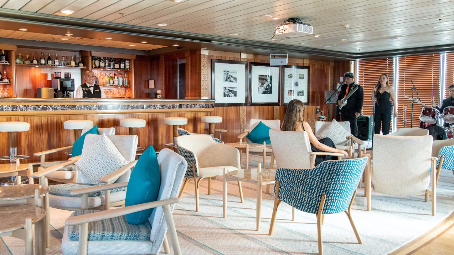 La Palette Lounge des Kreuzfahrtschiffes Le Paul Gauguin
